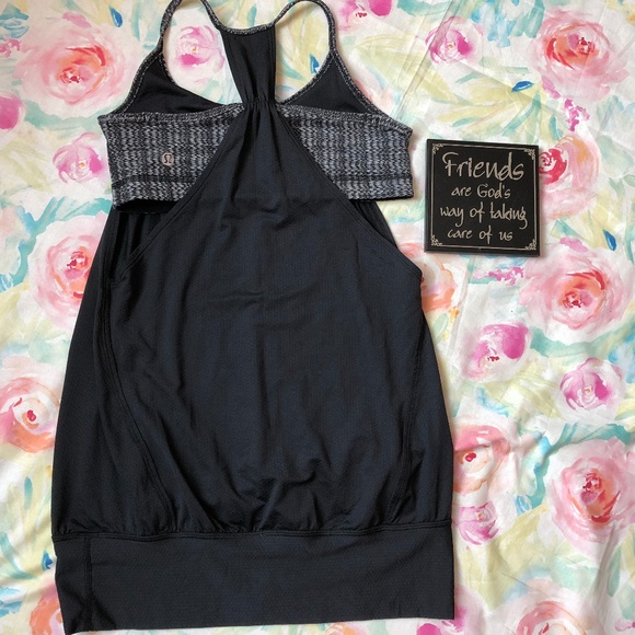 lululemon athletica Tops - EUC- Lululemon Black No limits Tank Size 6